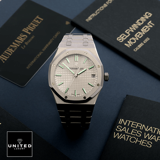 /anwatches_/Audemars-Piguet/Audemars-Piguet/Audemars-Piguet-Royal-Oak-15500ST-OO-1220ST-03-6.png