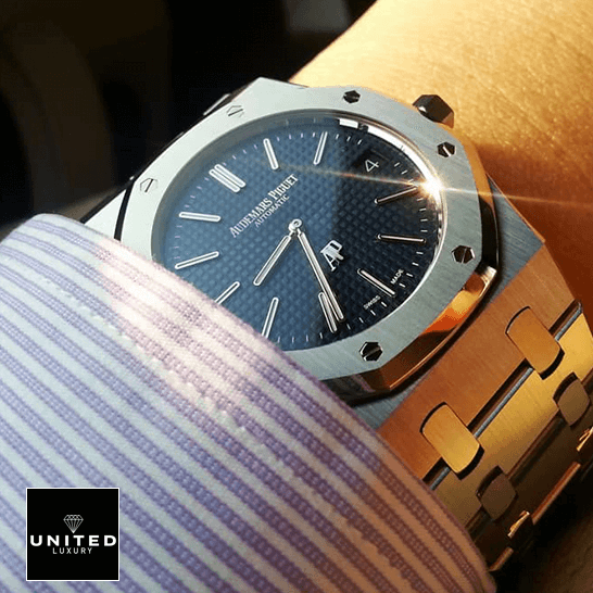/anwatches_/Audemars-Piguet/Audemars-Piguet/Audemars-Piguet-Royal-Oak-8220-Jumbo-8221-Extra-13.png