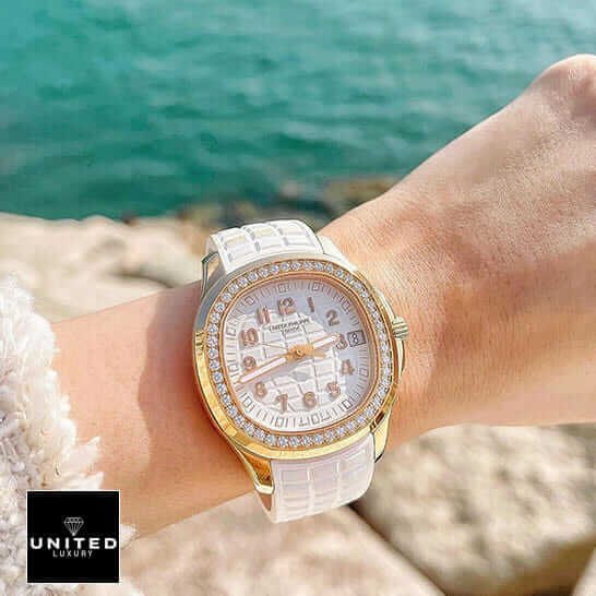 /anwatches_/Patek-Philippe/Patek-Philippe/Patek-Philippe-Aquanaut-Luce-5268-200R-012-8220-8.jpg