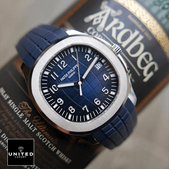 /anwatches_/Patek-Philippe/Patek-Philippe/Patek-Philippe-Aquanaut-White-Gold-Blue-Dial-17.png