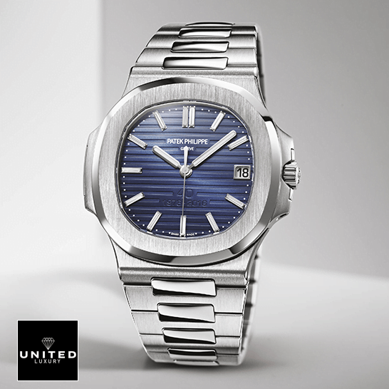 /anwatches_/Patek-Philippe/Patek-Philippe/Patek-Philippe-Nautilus-5711-1P-Platinum-First-8.png