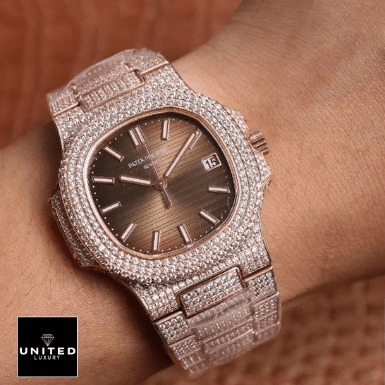 /anwatches_/Patek-Philippe/Patek-Philippe/Patek-Philippe-Nautilus-5711-8220-Iced-Out-7.png