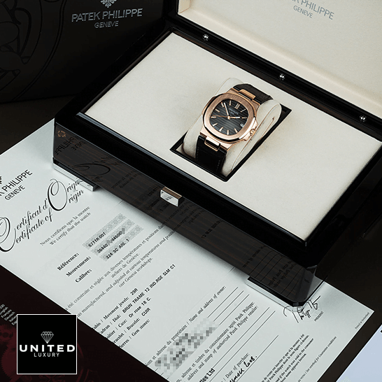 /anwatches_/Patek-Philippe/Patek-Philippe/Patek-Philippe-Nautilus-5711-R-001-8220-Rose-Gold-6.png