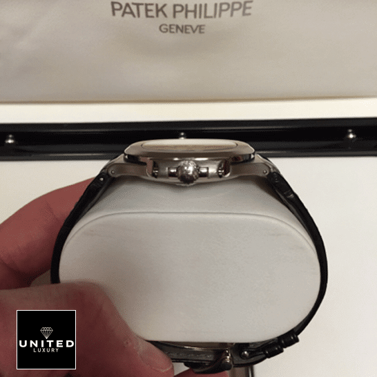 /anwatches_/Patek-Philippe/Patek-Philippe/Patek-Philippe-Nautilus-5711G-001-White-Gold-10.png