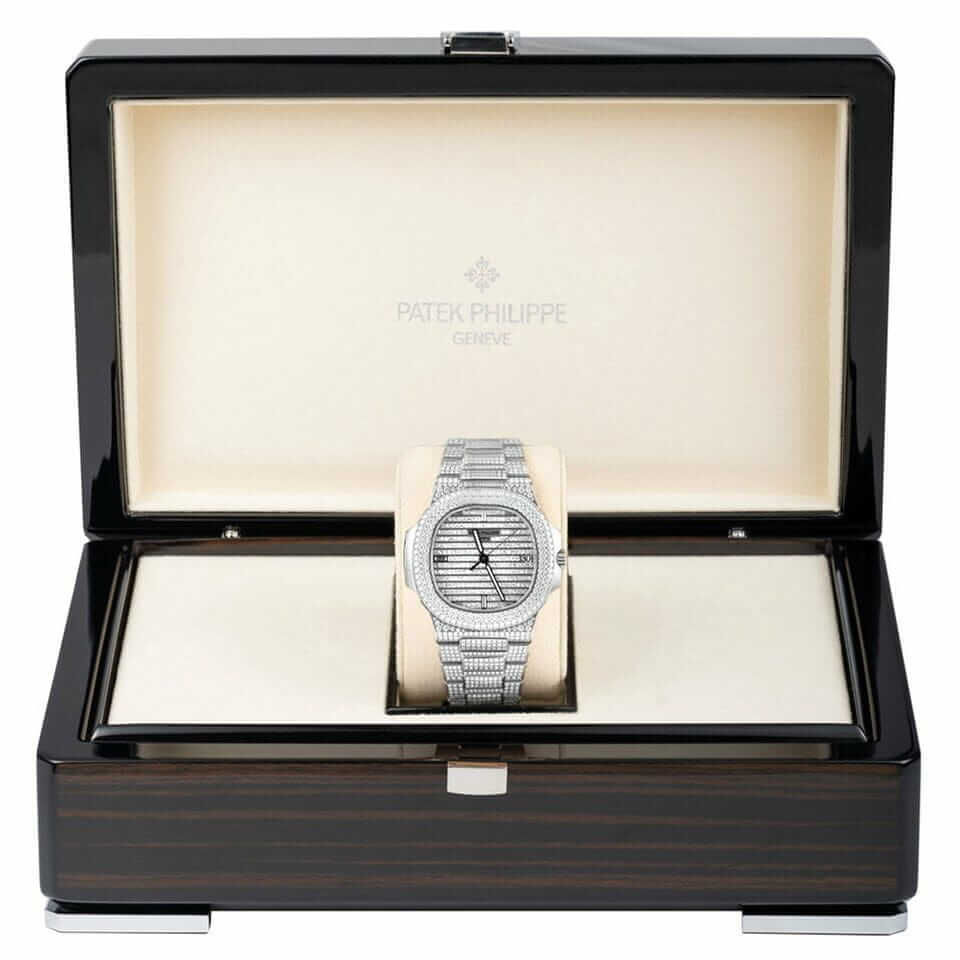 /anwatches_/Patek-Philippe/Patek-Philippe/Patek-Philippe-Nautilus-5719-10G-010-8220-Diamond-5.jpg