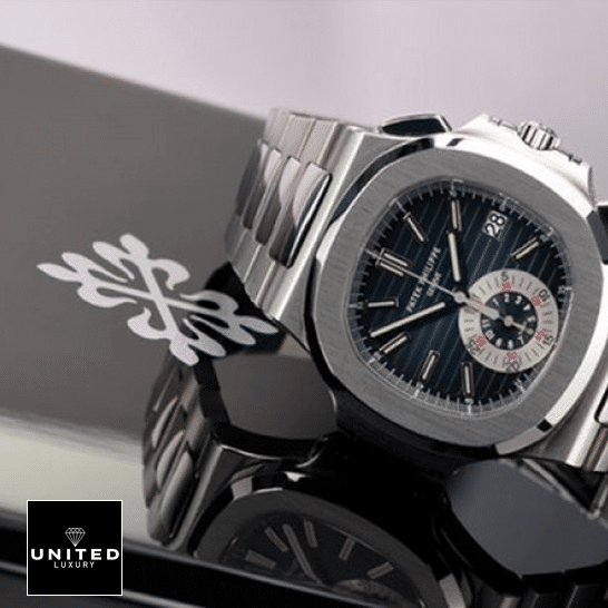 /anwatches_/Patek-Philippe/Patek-Philippe/Patek-Philippe-Nautilus-5980-1A-001-8220-Blue-10.png