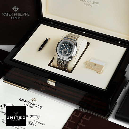 /anwatches_/Patek-Philippe/Patek-Philippe/Patek-Philippe-Nautilus-5980-1A-001-8220-Blue-13.png