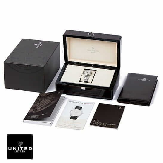 /anwatches_/Patek-Philippe/Patek-Philippe/Patek-Philippe-Nautilus-7118-1200A-8220-Diamond-5.jpg