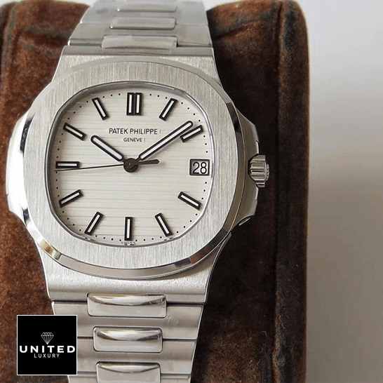 /anwatches_/Patek-Philippe/Patek-Philippe/Patek-Philippe-Nautilus-Stainless-Steel-White-12.png