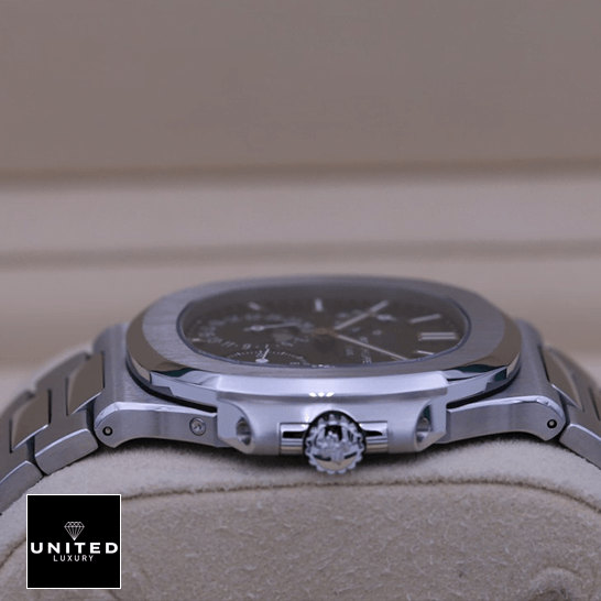 /anwatches_/Patek-Philippe/Patek-Philippe/Patek-Philippe-Nautilus-Steel-Blue-Dial-Moon-15.png