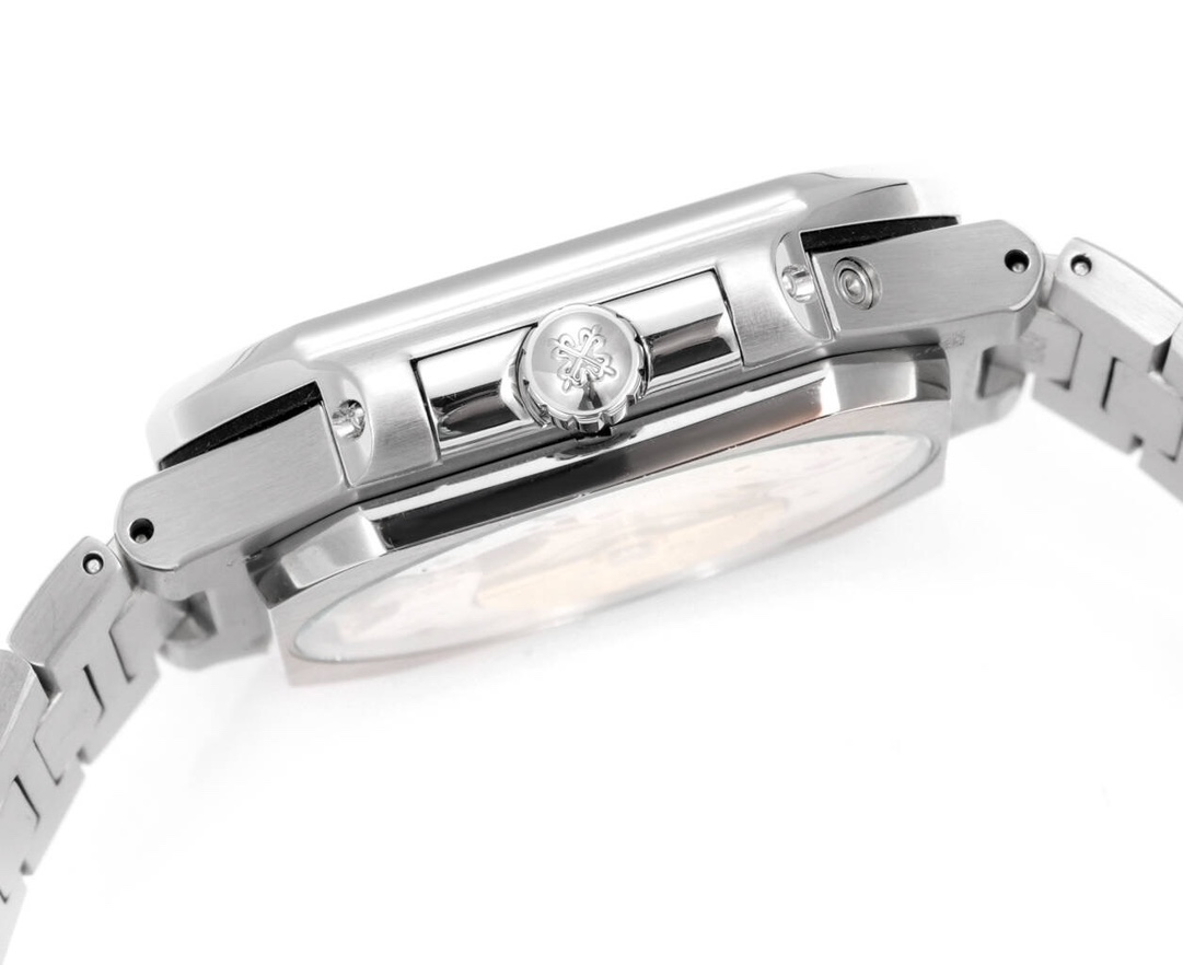 /anwatches_/Patek-Philippe/Patek-Philippe/wsxc1763830994389_4.jpg