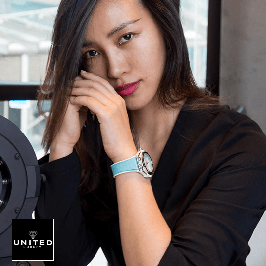 /wp-content/uploads/hublot_big_bang_one_click_chen_man_465_SE_6070_RW_CHM17_replica_hand.png