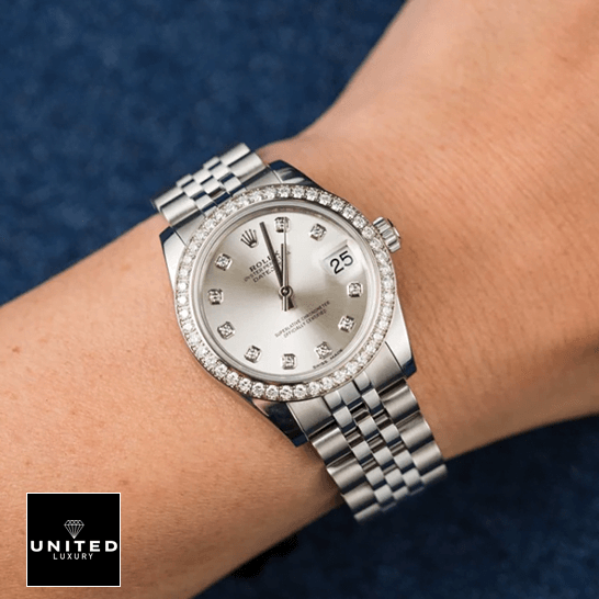 /wp-content/uploads/rolex_datejust_178384_white_gold_automatic_black_diamond_dial_jubilee_replica_hand.png
