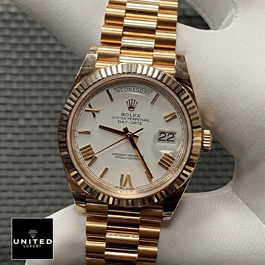 /wp-content/uploads/rolex_day_date_228235_KW_rose_gold_white_dial_replica_hand_two.png