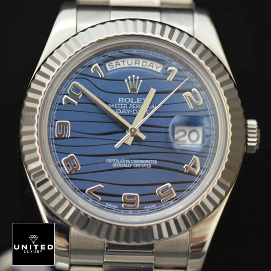 /wp-content/uploads/rolex_day_date_II_218239_V6_stainless_steel_sundust_dial_replica_front_two.png