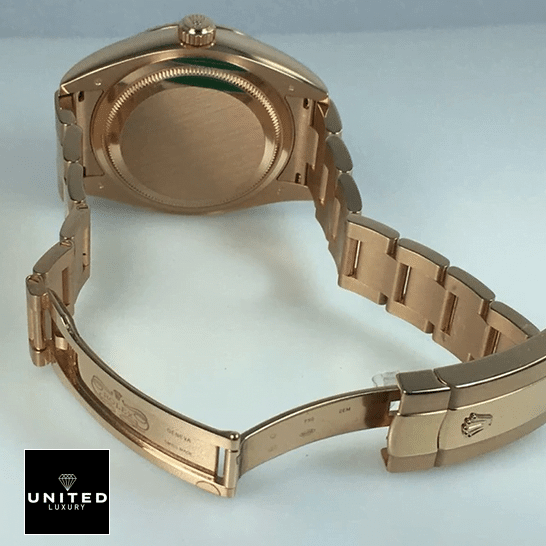 /wp-content/uploads/rolex_sky_dweller_chocolate_dial_rose_gold_326935_oyster_replica_back_unitedluxurynet-1.png